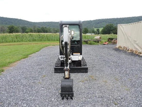 Bobcat 322G+ 3 Godets - Mini pelle 1,6 t avec cabine - Logist Agri