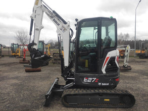 Bobcat E27Z 2,7 t+3 Godets - sans déport arrière - Logist Agri